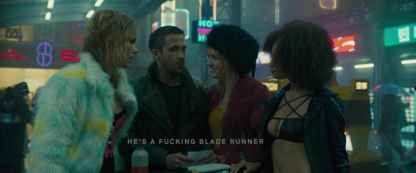 ryangoslingup_BLADERUNNER2049_0488.jpg