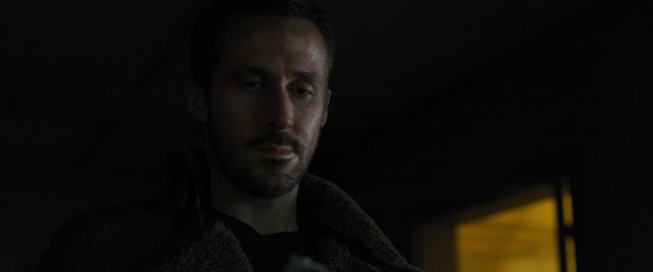 ryangoslingup_BLADERUNNER2049_0543.jpg