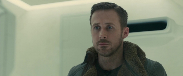 ryangoslingup_BLADERUNNER2049_1065.jpg