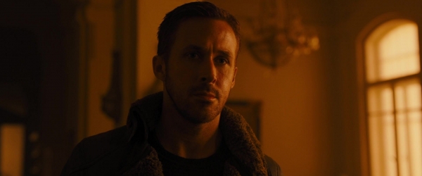 ryangoslingup_BLADERUNNER2049_1362.jpg