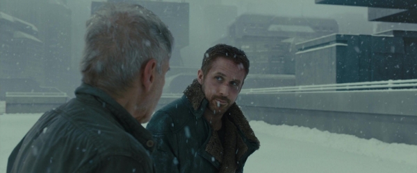 ryangoslingup_BLADERUNNER2049_1873.jpg