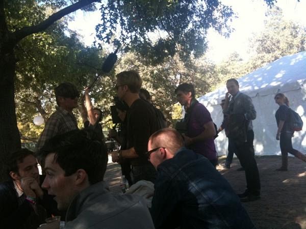 ryangoslingup_2012-11-04-OnSet-b0053.jpg