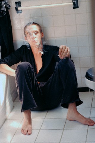 Ryan-Gosling-Albane-Navizet-Photoshoot-2001-03.jpg