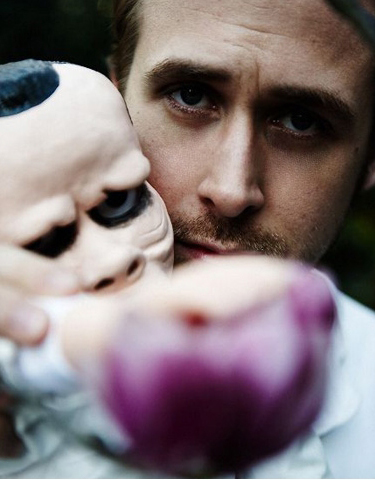 Ryan-Gosling-Hama-Sanders-Photoshoot-2009-16.jpg
