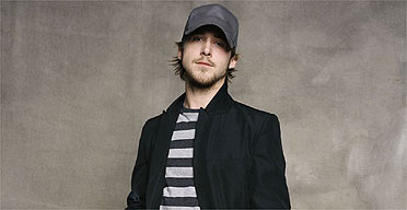 Ryan-Gosling-Marcel-Hartmann-Photoshoot-2003-03.jpg