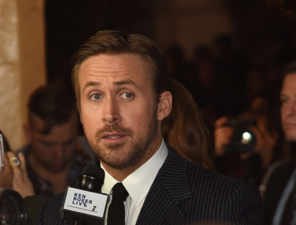 Ryan-Gosling-32nd-Santa-Barbara-International-Film-Festival-Arrivals-2017-064.jpg