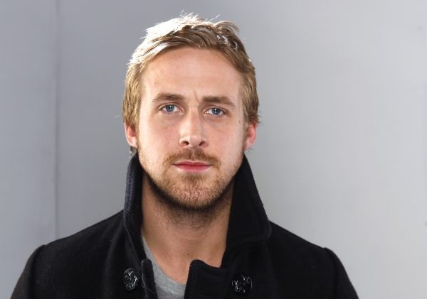 Ryan-Gosling-Carlo-Allegri-Photoshoot-Sundance-2010-012.jpg