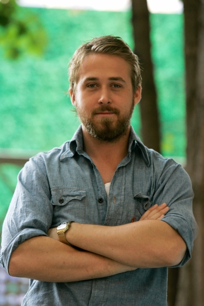 Ryan-Gosling-Carolyn-Kaster-Photoshoot-Toronto-2007-002.jpg