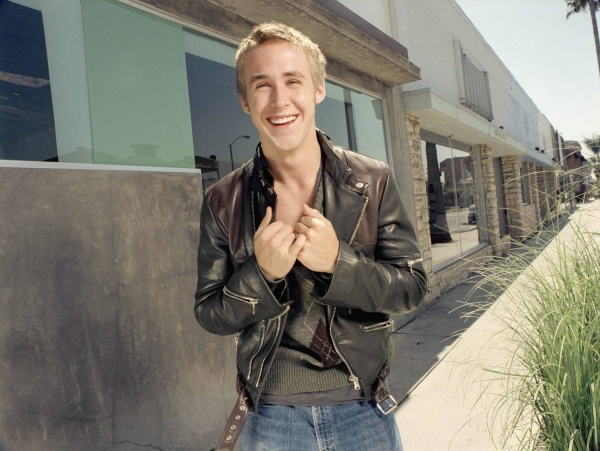 Ryan-Gosling-Craig-DeCristo-Details-Magazine-Photoshoot-2001-11.jpg