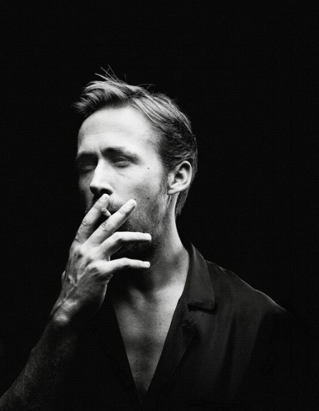 Ryan-Gosling-Denis-Rouvre-Photoshoot-Cannes-2011-01.jpg