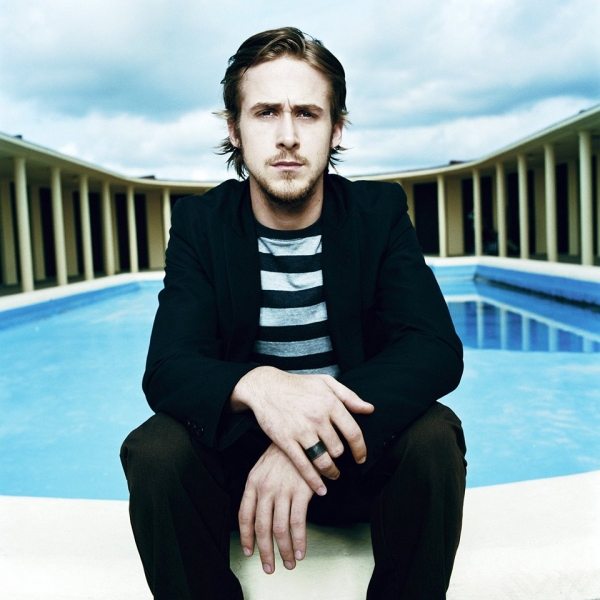 Ryan-Gosling-Denis-Rouvre-Photoshoot-Deauville-2003-02.jpg