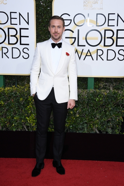 Ryan-Gosling-Golden-Globes-Awards-Arrivals-2017-110.jpg