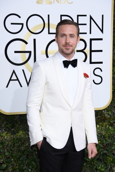 Ryan-Gosling-Golden-Globes-Awards-Arrivals-2017-111.jpg