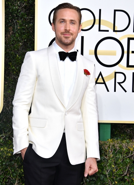 Ryan-Gosling-Golden-Globes-Awards-Arrivals-2017-136.jpg