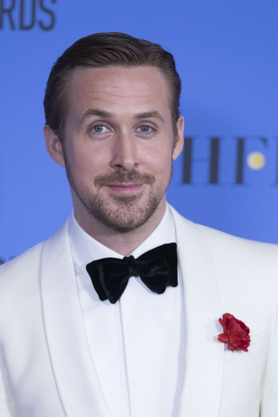 Ryan-Gosling-Golden-Globes-Awards-Press-Room-2017-236.jpg