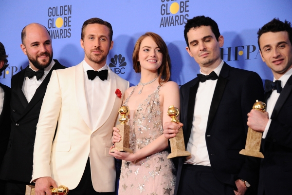 Ryan-Gosling-Golden-Globes-Awards-Press-Room-2017-332.jpg