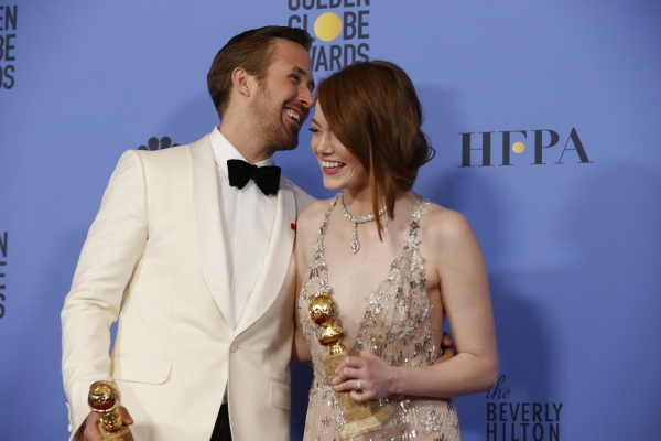 Ryan-Gosling-Golden-Globes-Awards-Press-Room-2017-346.jpg