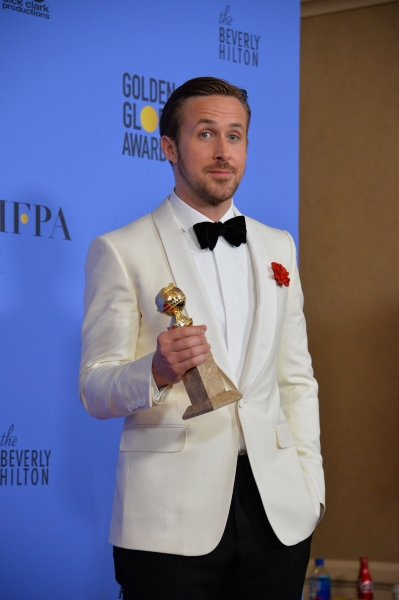 Ryan-Gosling-Golden-Globes-Awards-Press-Room-2017-363.jpg