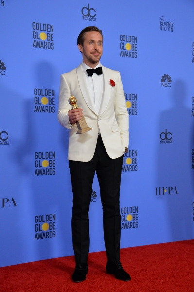 Ryan-Gosling-Golden-Globes-Awards-Press-Room-2017-364.jpg