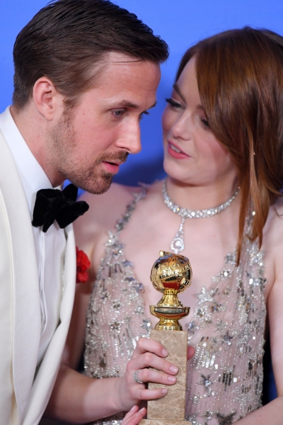 Ryan-Gosling-Golden-Globes-Awards-Press-Room-2017-377.jpg