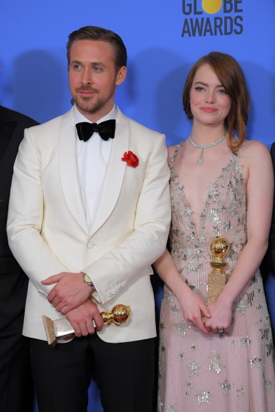 Ryan-Gosling-Golden-Globes-Awards-Press-Room-2017-380.jpg