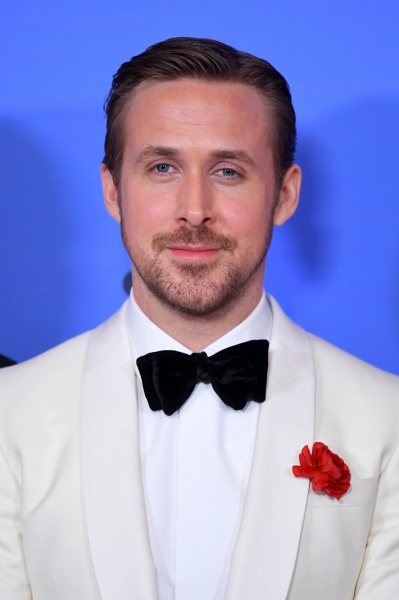 Ryan-Gosling-Golden-Globes-Awards-Press-Room-2017-382.jpg