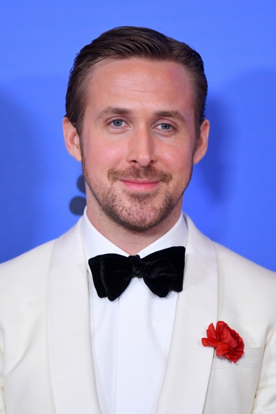 Ryan-Gosling-Golden-Globes-Awards-Press-Room-2017-383.jpg