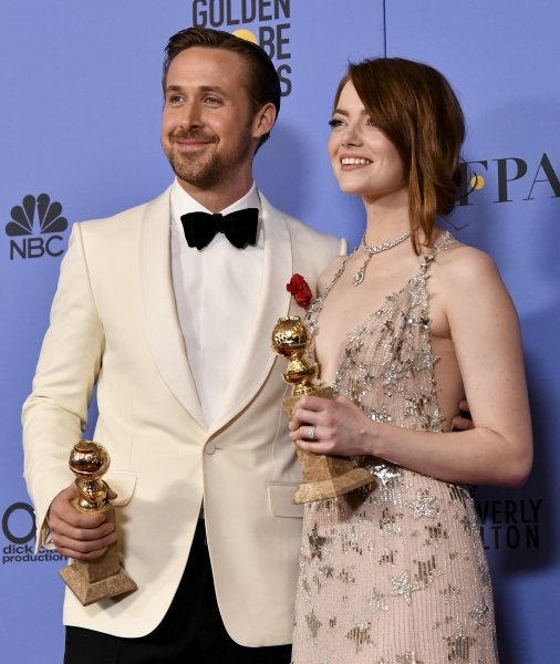 Ryan-Gosling-Golden-Globes-Awards-Press-Room-2017-402.jpg