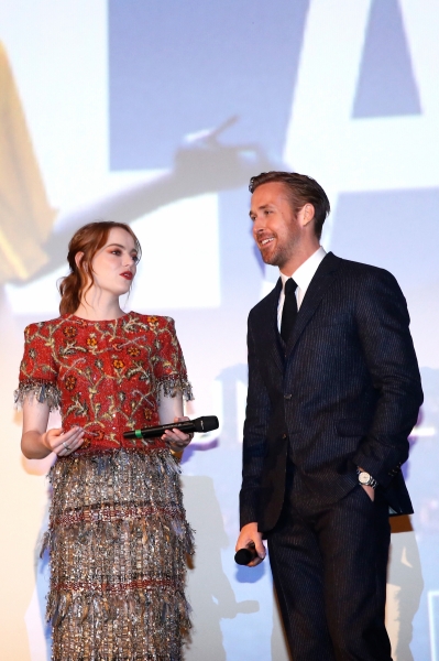 Ryan-Gosling-La-La-Land-Premiere-Inside-Paris-2017-004.jpg