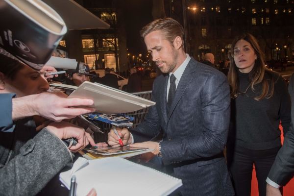Ryan-Gosling-La-La-Land-Premiere-Paris-Red-Carpet-2017-013.jpg