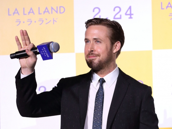 Ryan-Gosling-La-La-Land-Premiere-Tokyo-2017-036.jpg