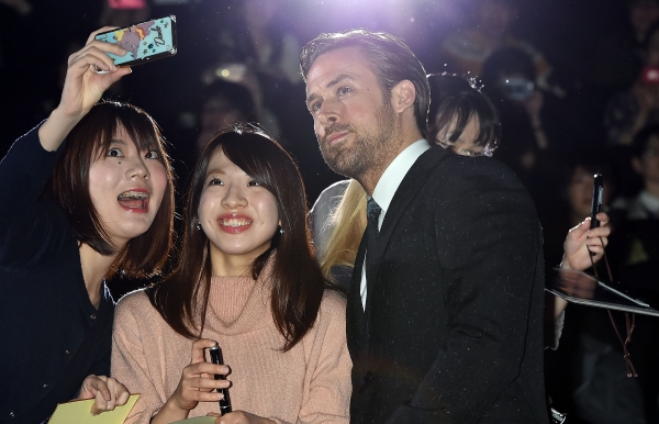 Ryan-Gosling-La-La-Land-Premiere-Tokyo-2017-061.jpg