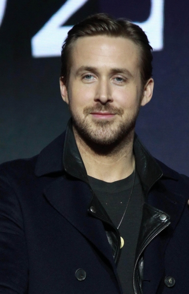Ryan-Gosling-La-La-Land-Press-Conference-Beijing-2017-028.jpg