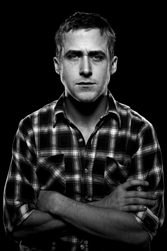normal_Ryan-Gosling-Lionel-Deluy-Photoshoot-2006-03.png