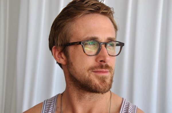 Ryan-Gosling-Raffi-Asdourian-Photoshoot-Cannes-2011-02.jpg
