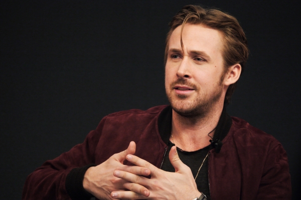 Ryan_Gosling_52~0.jpg