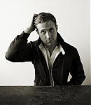 Ryan-Gosling-Bill-Phelps-The-Hollywood-Reporter-Photoshoot-2010-20.png