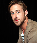 Ryan-Gosling-Carolyn-Cole-Los-Angeles-Times-Photoshoot-2011-01.png