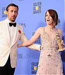 Ryan-Gosling-Golden-Globes-Awards-Press-Room-2017-300.jpg