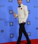 Ryan-Gosling-Golden-Globes-Awards-Press-Room-2017-366.jpg