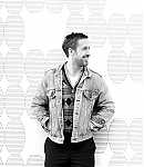 Ryan-Gosling-LA-Times-Photoshoot-Christina-House-002.jpg