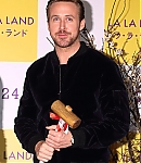 Ryan-Gosling-La-La-Land-Press-Conference-Tokyo-2017-032.jpg