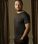 Ryan-Gosling-Mel-Melcon-Los-Angeles-Times-Photoshoot-2007-02.png