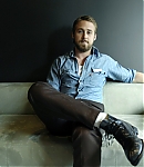 Ryan-Gosling-Photoshoot-Toronto-2007-01.jpg