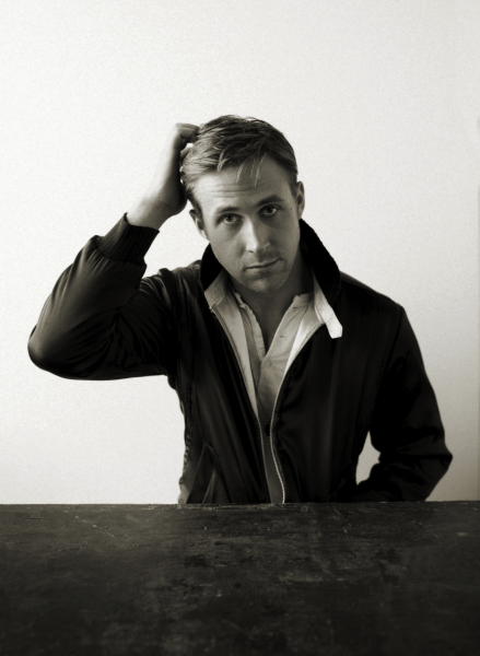 Ryan-Gosling-Bill-Phelps-The-Hollywood-Reporter-Photoshoot-2010-20.png