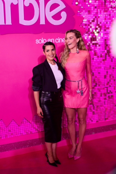 shutterstock_editorial_pink_carpet_of_the_movie_Barbi_14000535q.jpg