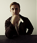 Ryan-Gosling-Bill-Phelps-The-Hollywood-Reporter-Photoshoot-2010-18.png