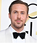 Ryan-Gosling-Golden-Globes-Awards-Arrivals-2017-135.jpg