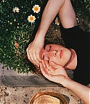 Ryan-Gosling-Kate-Garner-ID-Magazine-Photoshoot-2001-02.jpg