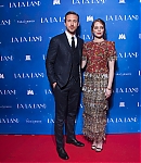 Ryan-Gosling-La-La-Land-Premiere-Paris-Arrivals-2017-082.jpg